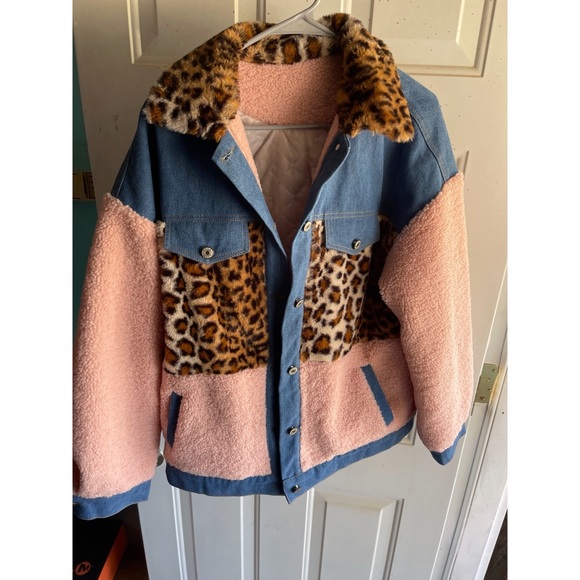 Color Block / Leopard Print Faux Sherpa Denim Jacket (Large) - Picture 2 of 4